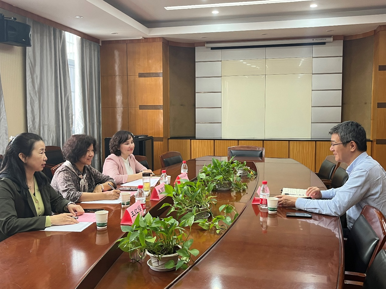 新疆大学必一运动来访