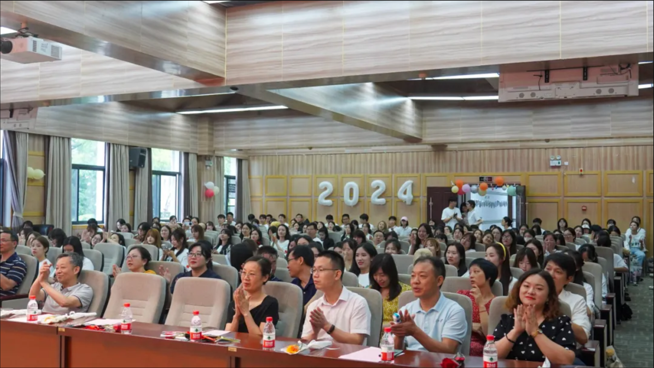 毕业季 | 必一运动2024届毕业仪式隆重举行