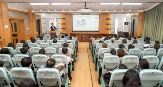 必一运动“数智传播”前沿课程开讲